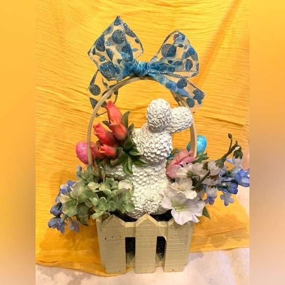 New! Handcrafted Easter Bunny Basket Floral Decor or Spring Centerpiece - Picture 4 of 7